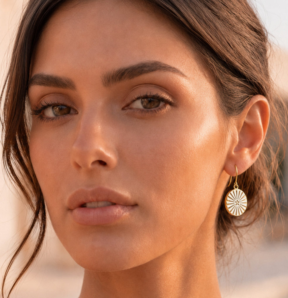 Petite boucles d 'oreilles KIMIKO résine blanche Skalli-Paris