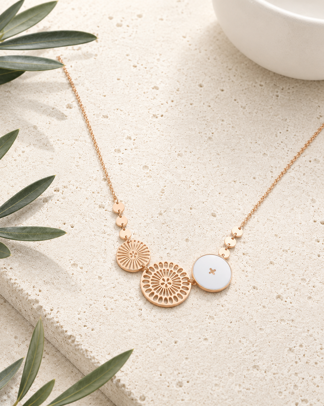 COLLIER SAKURA RÉSINE BLANCHE SKALLI