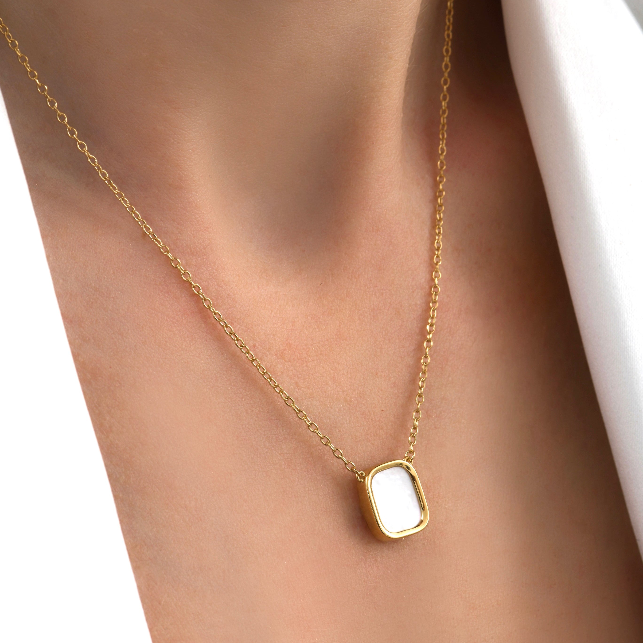 Petit collier MYKONOS - nacre SKALLI